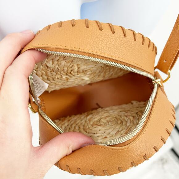 Bath & Body Works Womens Boho Summer Beach Woven Straw Round Crossbody Bag Beige - Picture 5 of 7